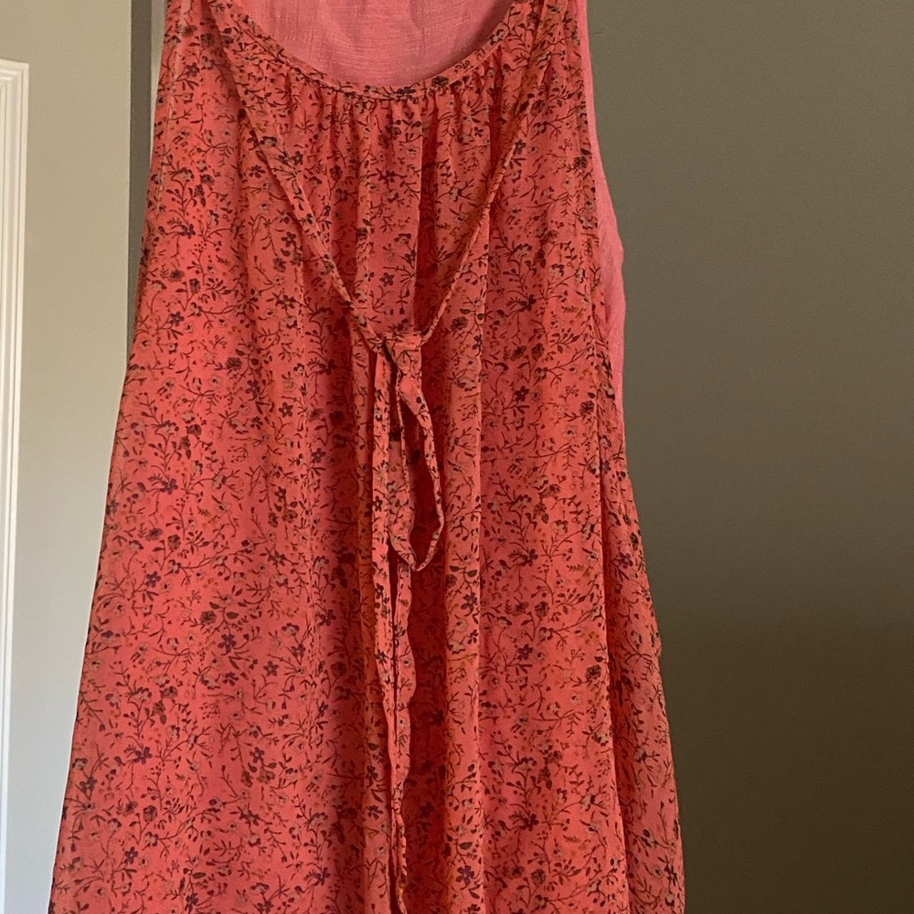 Beautiful flower top
